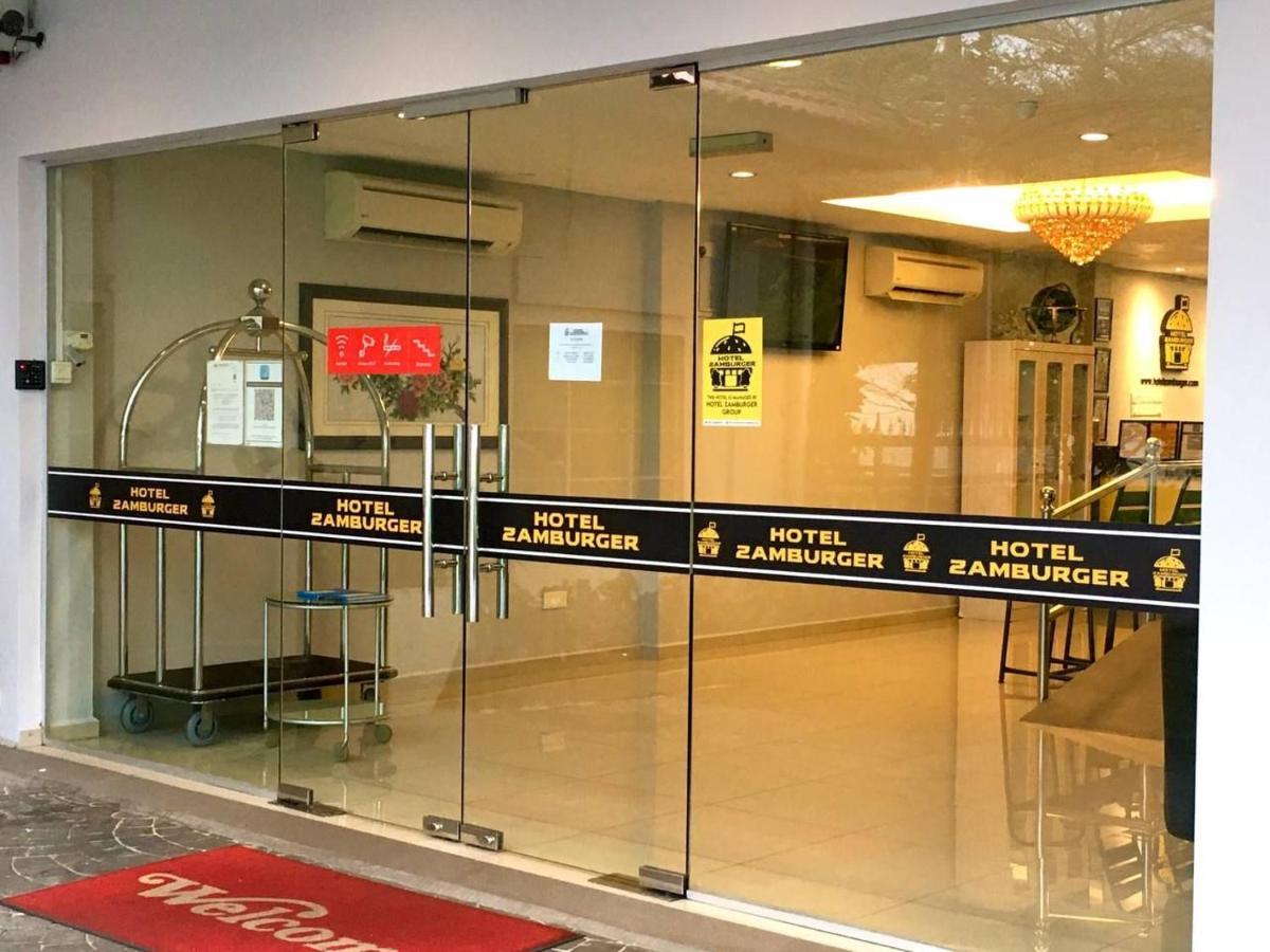 Hotel Zamburger Tengkera Melaka Luaran gambar